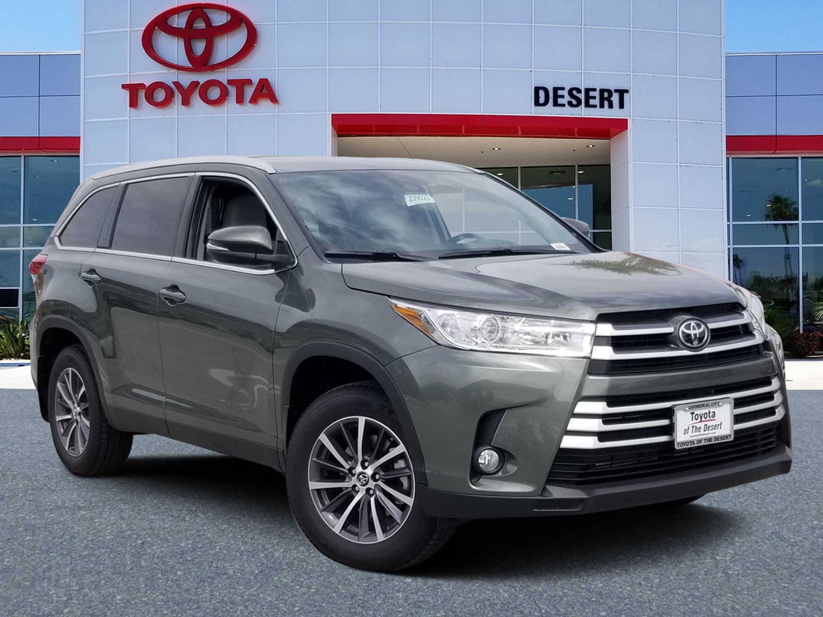 New 2019 Toyota Highlander XLE Sport Utility In Cathedral City #239523 ...