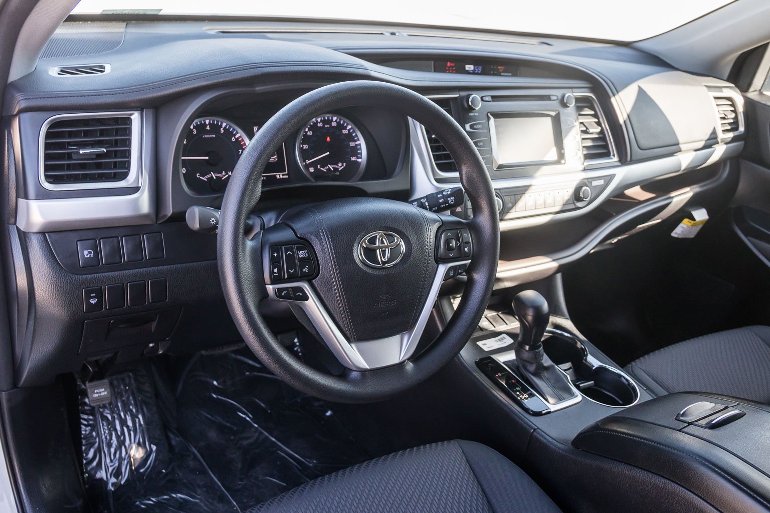 New 2019 Toyota Highlander LE Sport Utility in Cathedral City #238712 ...