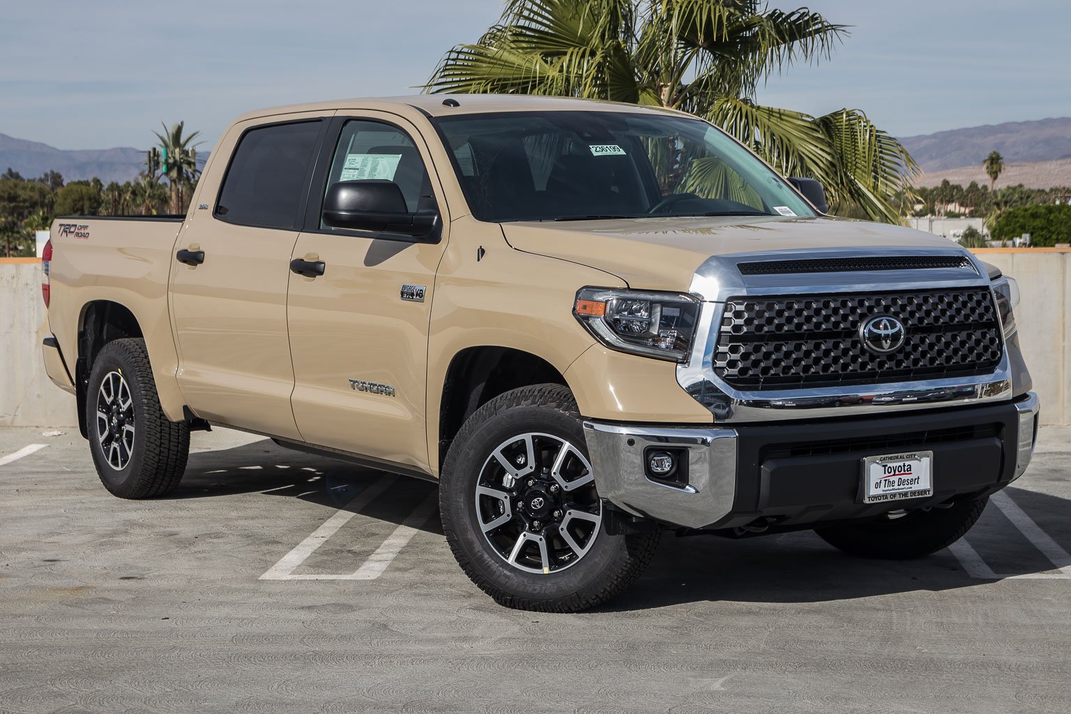 New 2018 Toyota Tundra 2WD SR5 Crew Cab Pickup in Cathedral City